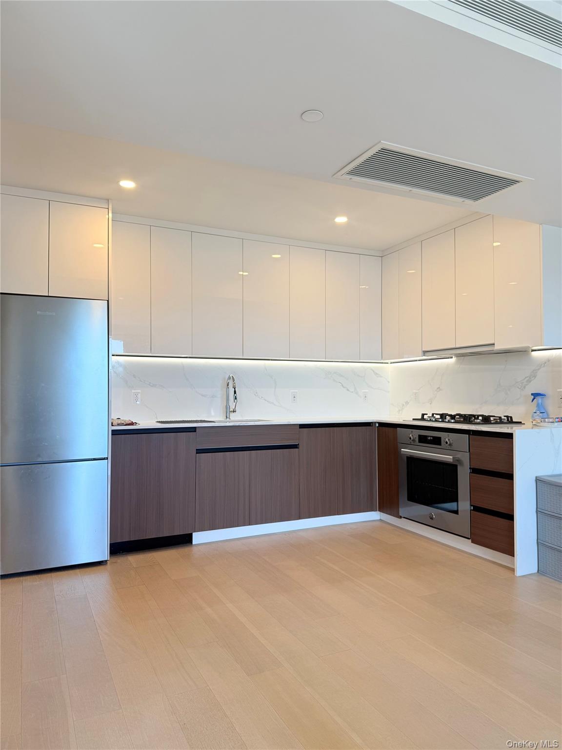 14449 Northern Blvd Unit 517
