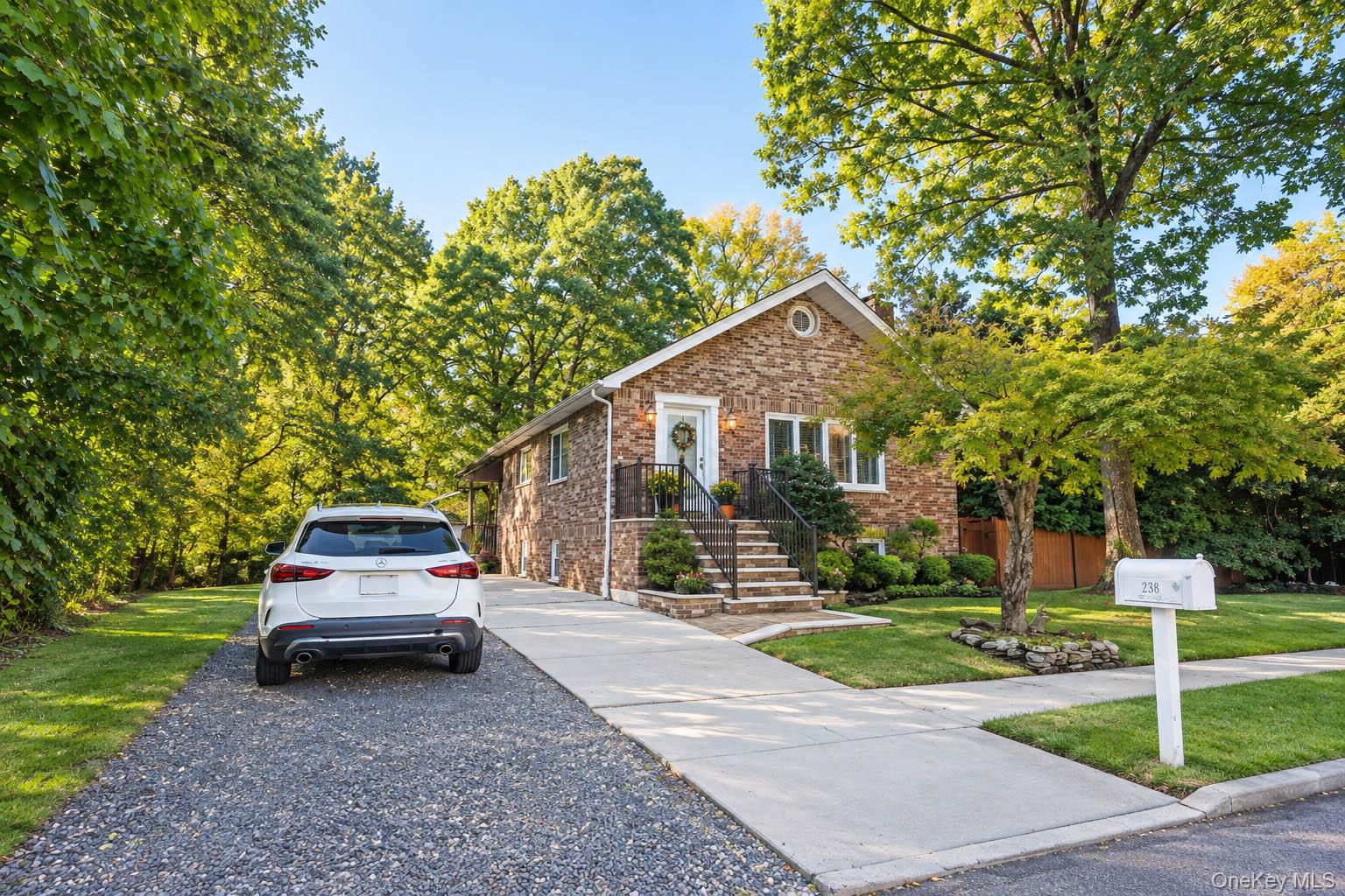 238 Saint Andrews Rd