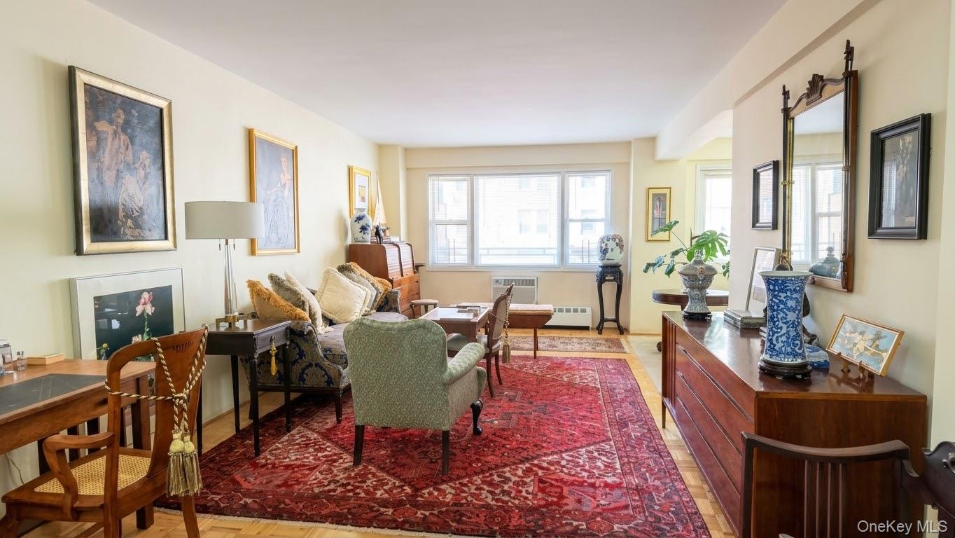 16010 89th Ave Unit 3B