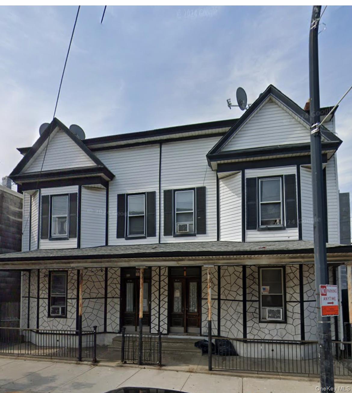 2114 College Point Blvd