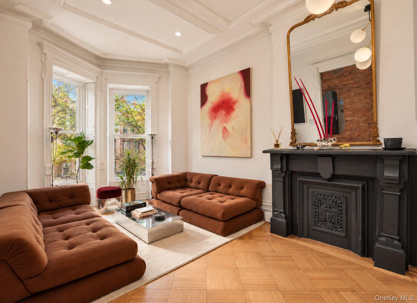 360 Hancock St