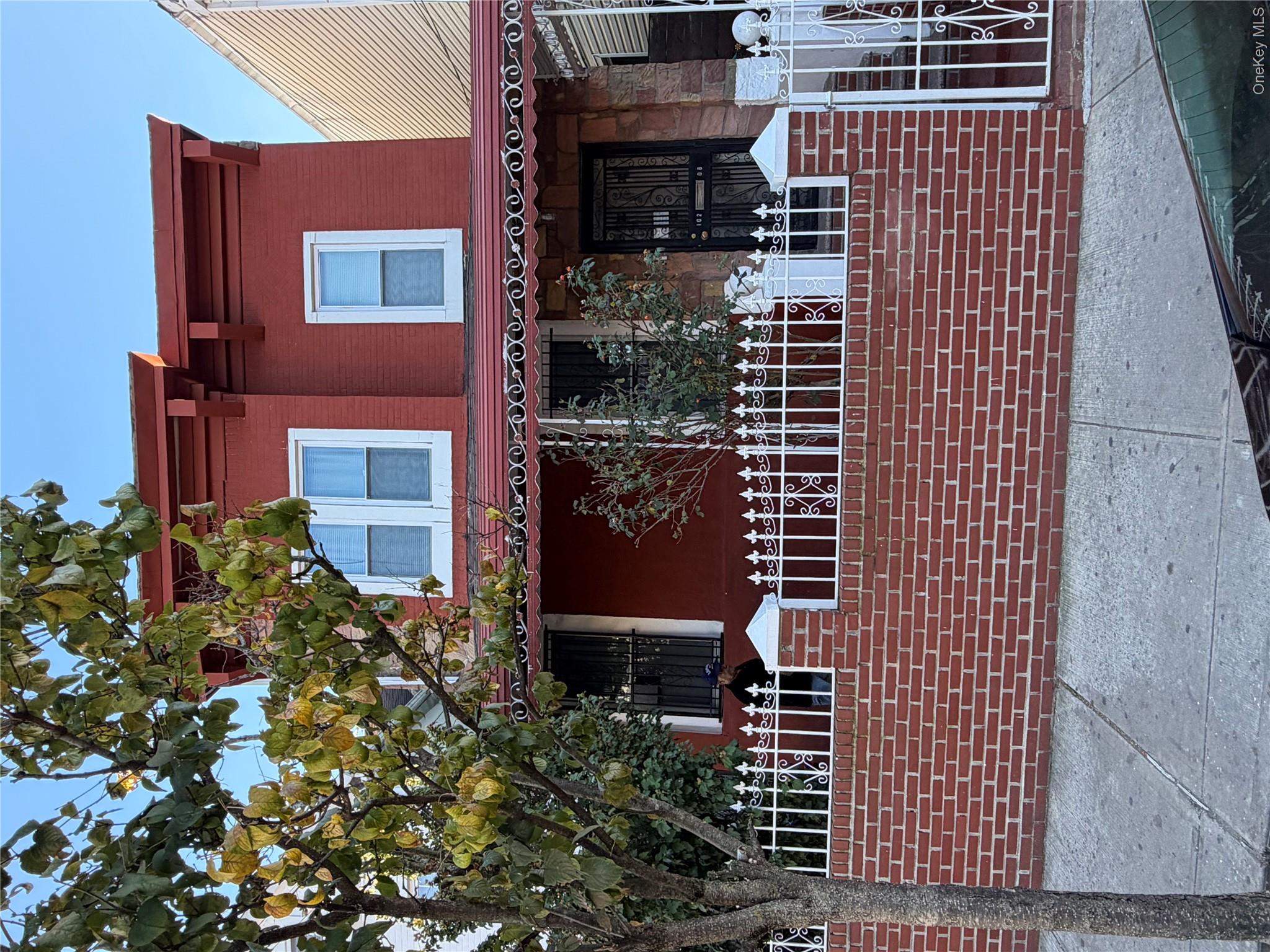 10208 39th Ave