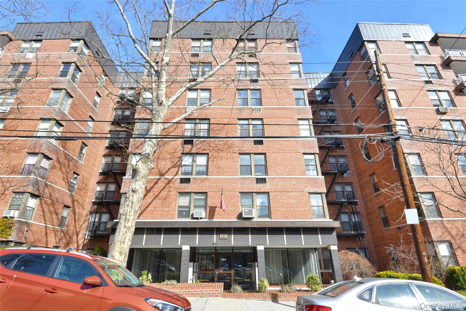 6741 Burns St Unit 201